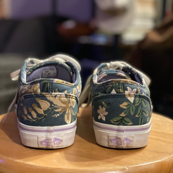 ❌SOLD❌Vans - Picture 2 of 5